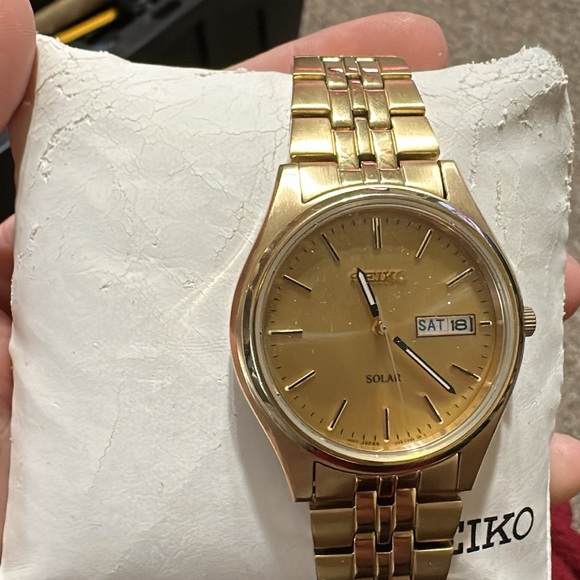 Seiko watch gold